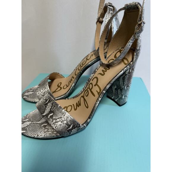 Sam Edelman Women's Size 9.5 Silvertone Python Embossed Leather block heel - Picture 9 of 9